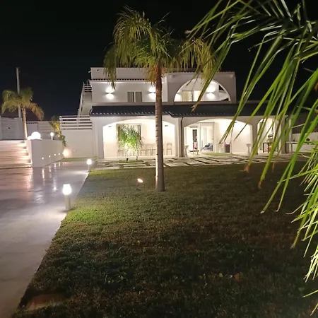 My Place Bed & Breakfast 4*