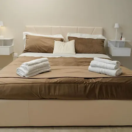 My Place Bed & Breakfast 4*