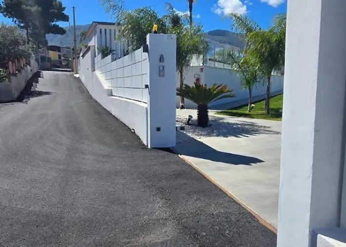 Bed and breakfast My Place 4*